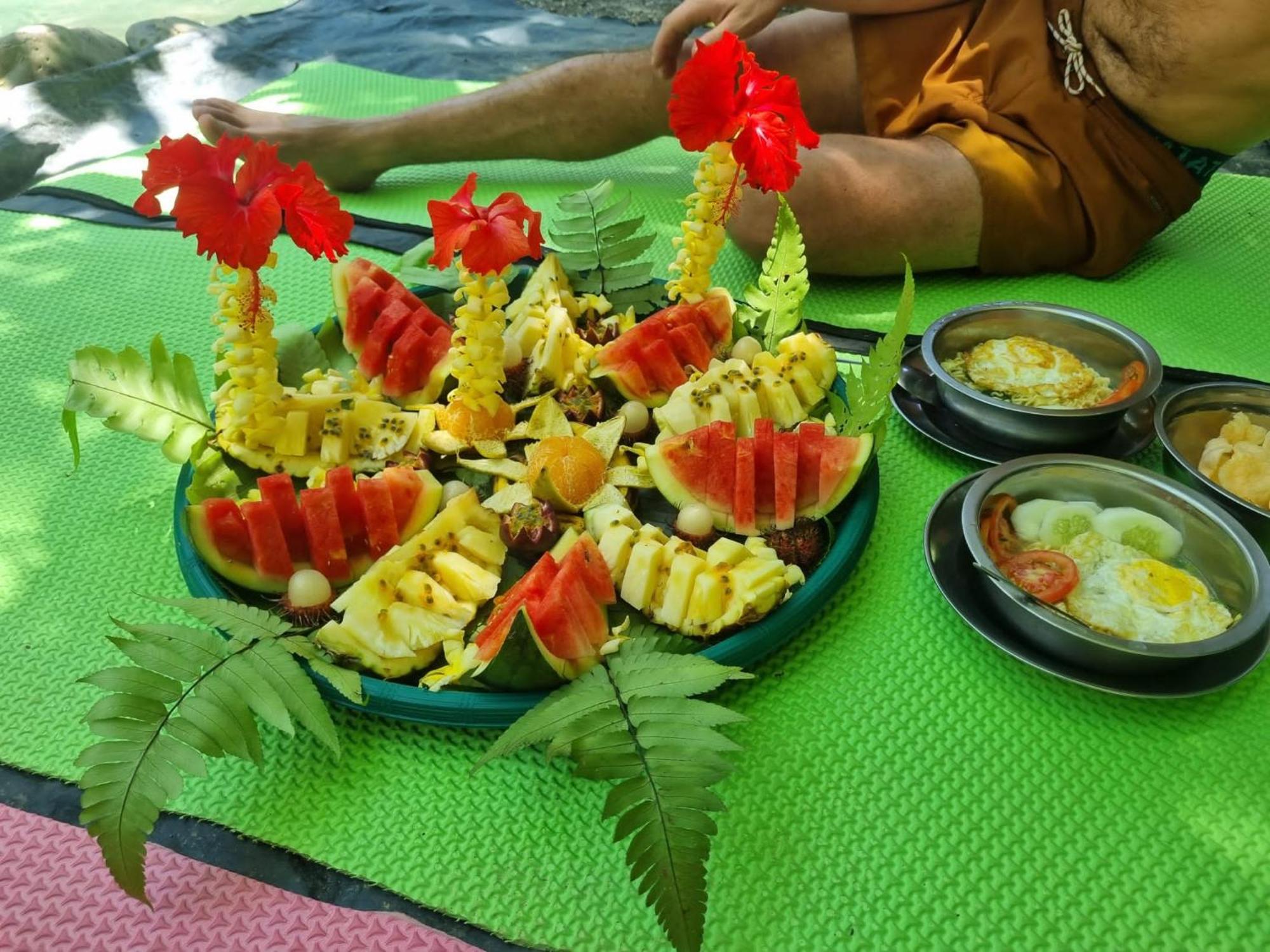 Lucky Bamboo'Bungalows-Resto And Orangutan Jungle Trekking Tours Bukit Lawang Eksteriør billede