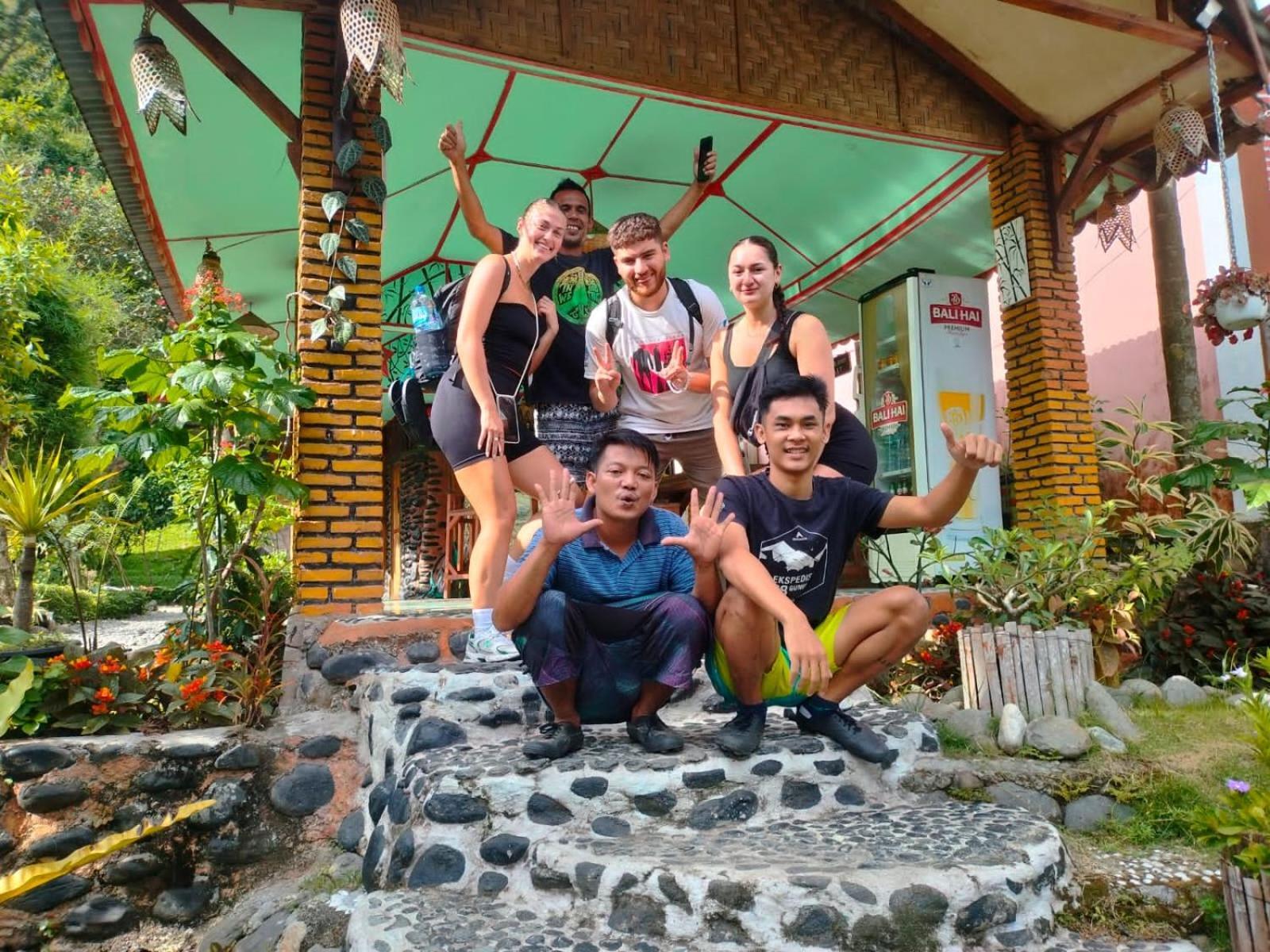 Lucky Bamboo'Bungalows-Resto And Orangutan Jungle Trekking Tours Bukit Lawang Eksteriør billede