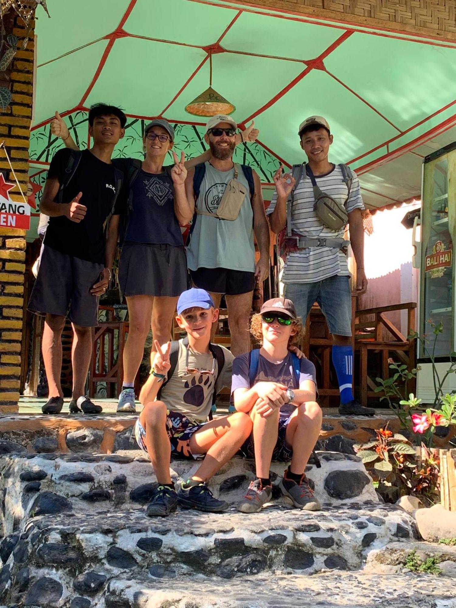 Lucky Bamboo'Bungalows-Resto And Orangutan Jungle Trekking Tours Bukit Lawang Eksteriør billede